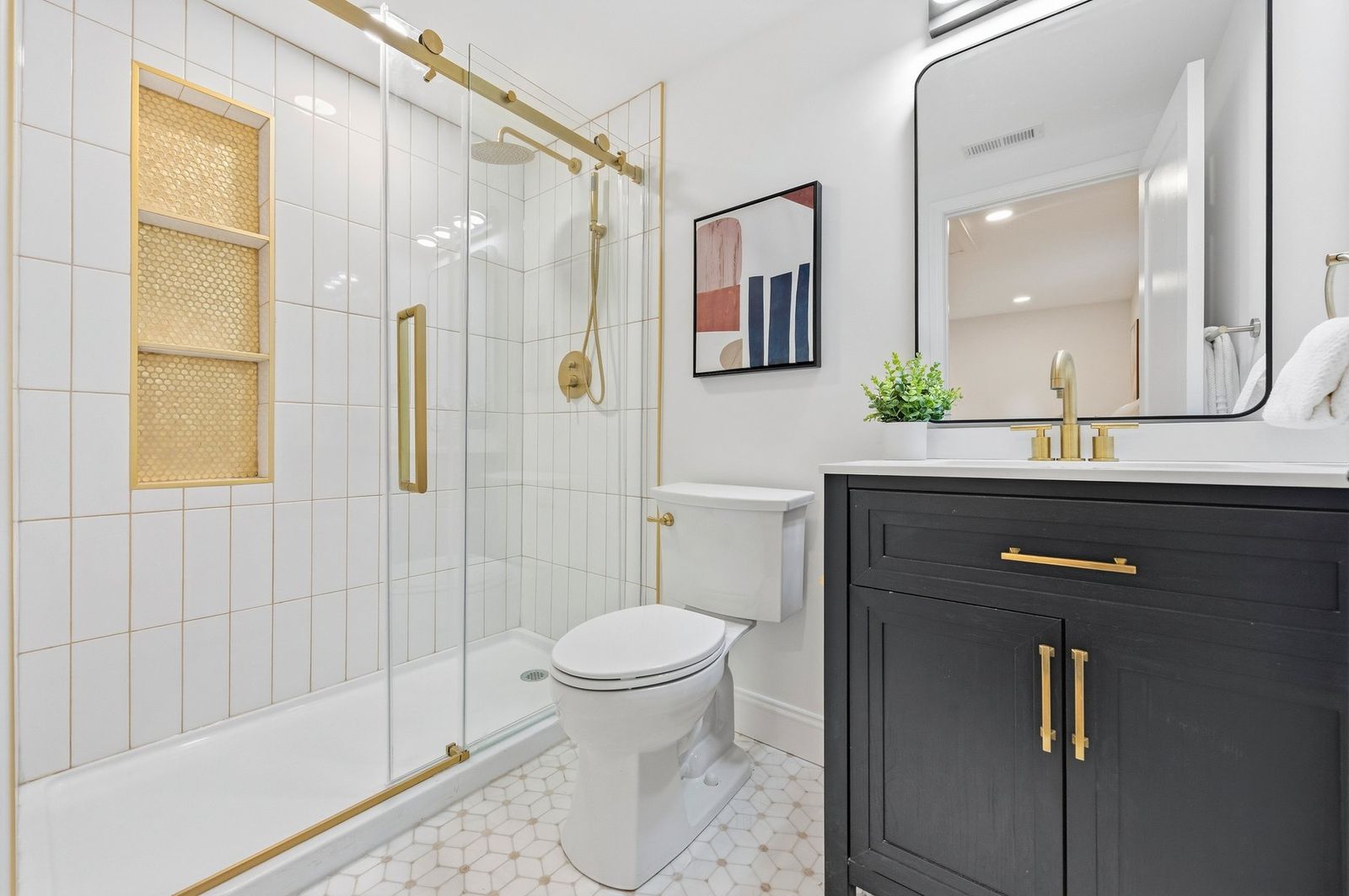 521 Brightfield Rd bathroom